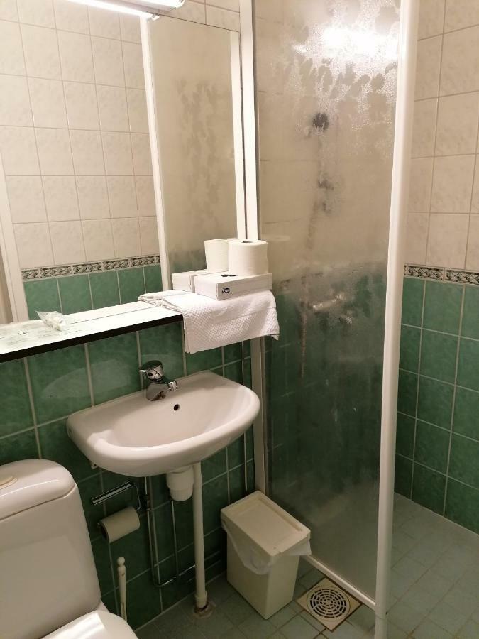 Hotel Esplanad Mariehamn Bagian luar foto